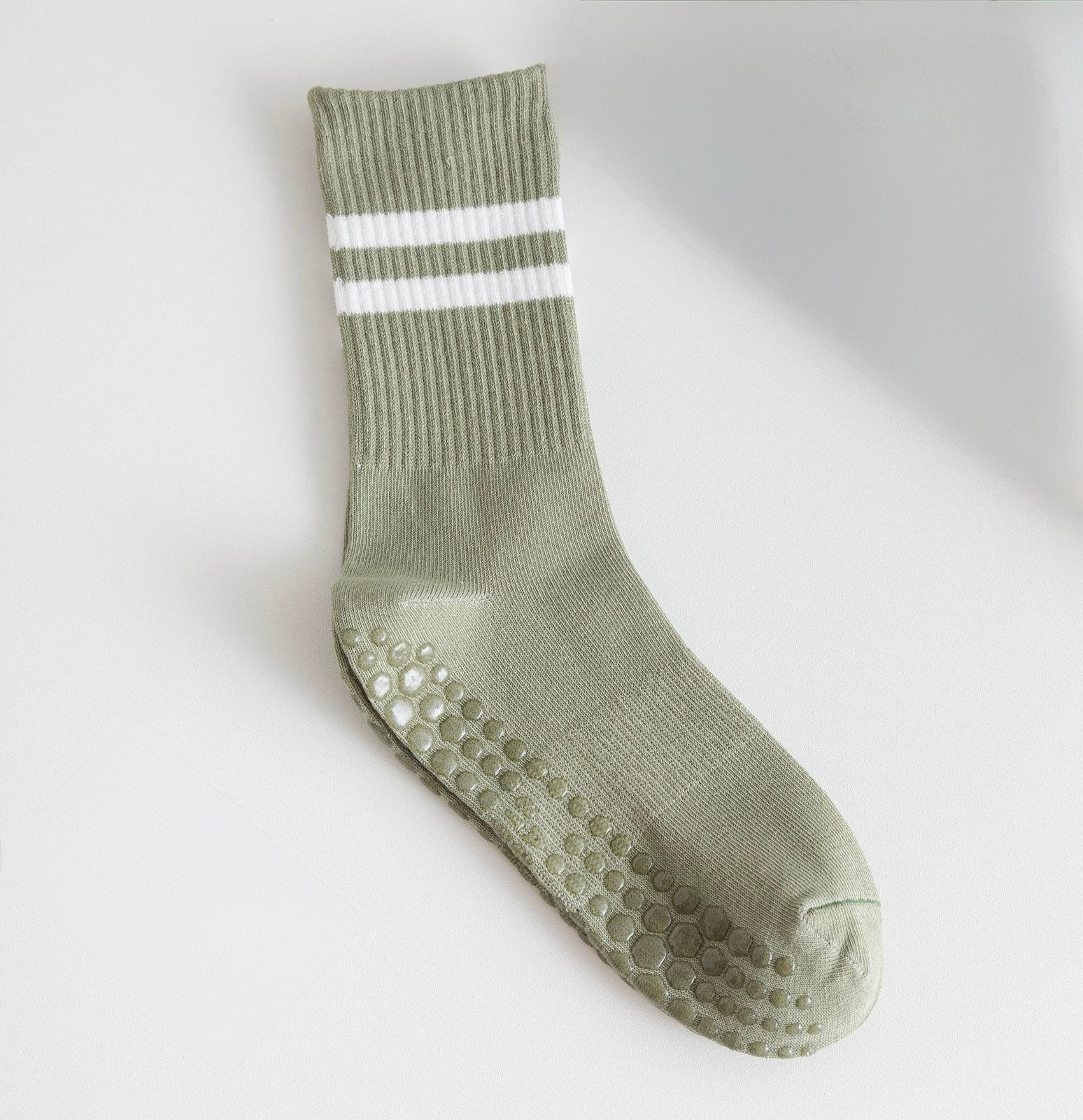 Pilates Grip Socks with Non-Slip Bottom – Yoga/Barre Studio